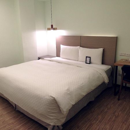 Lan Ting Business Inn Тайпей Екстериор снимка