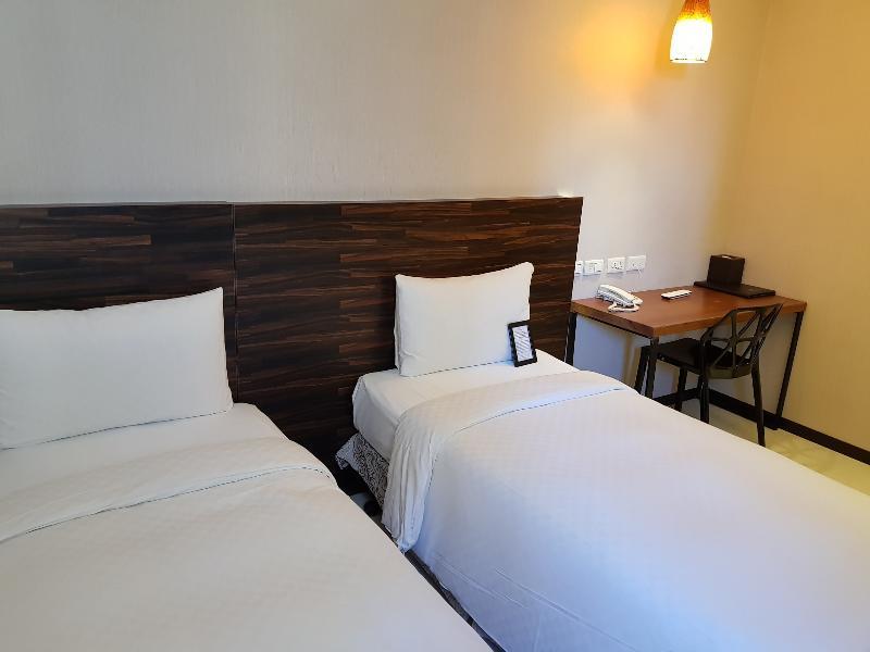 Lan Ting Business Inn Тайпей Екстериор снимка