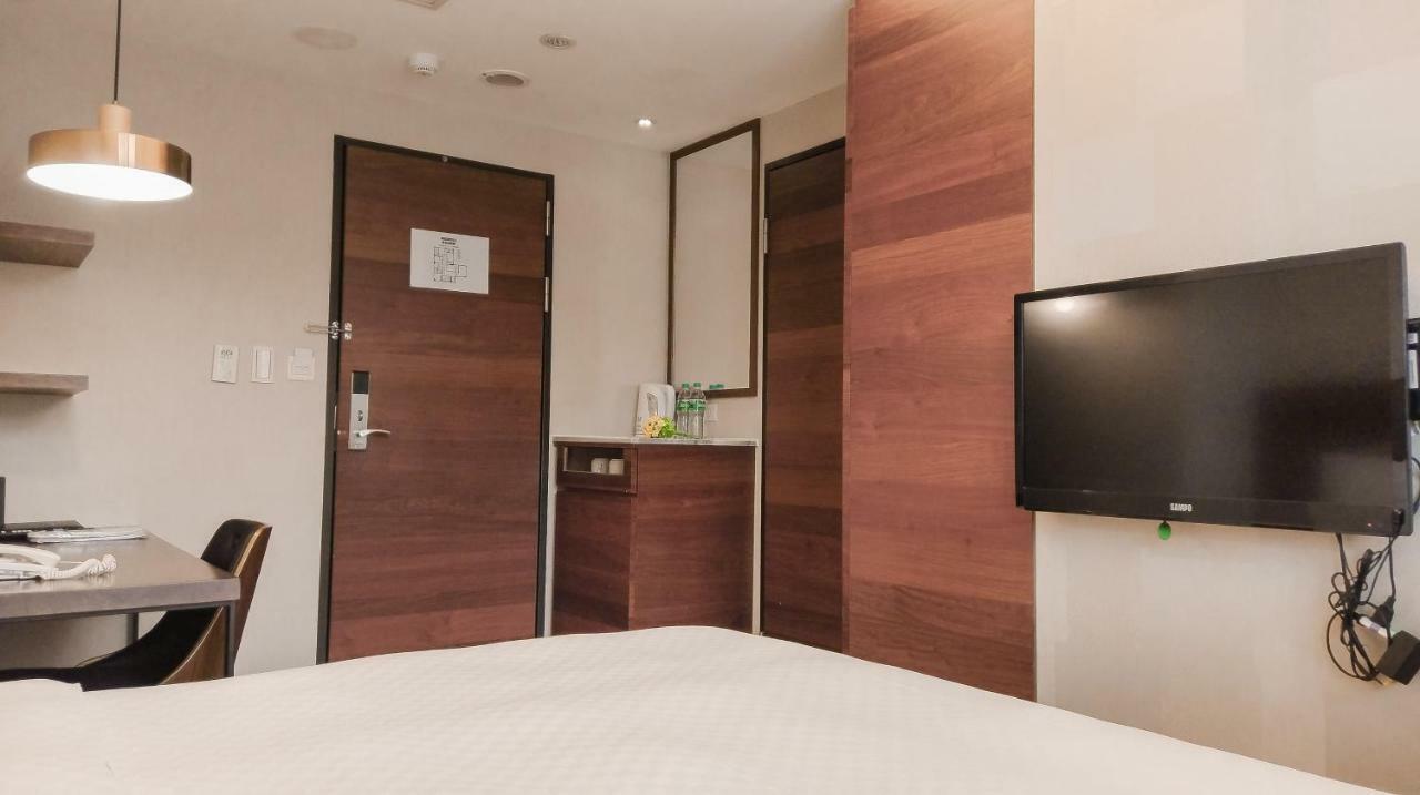 Lan Ting Business Inn Тайпей Екстериор снимка