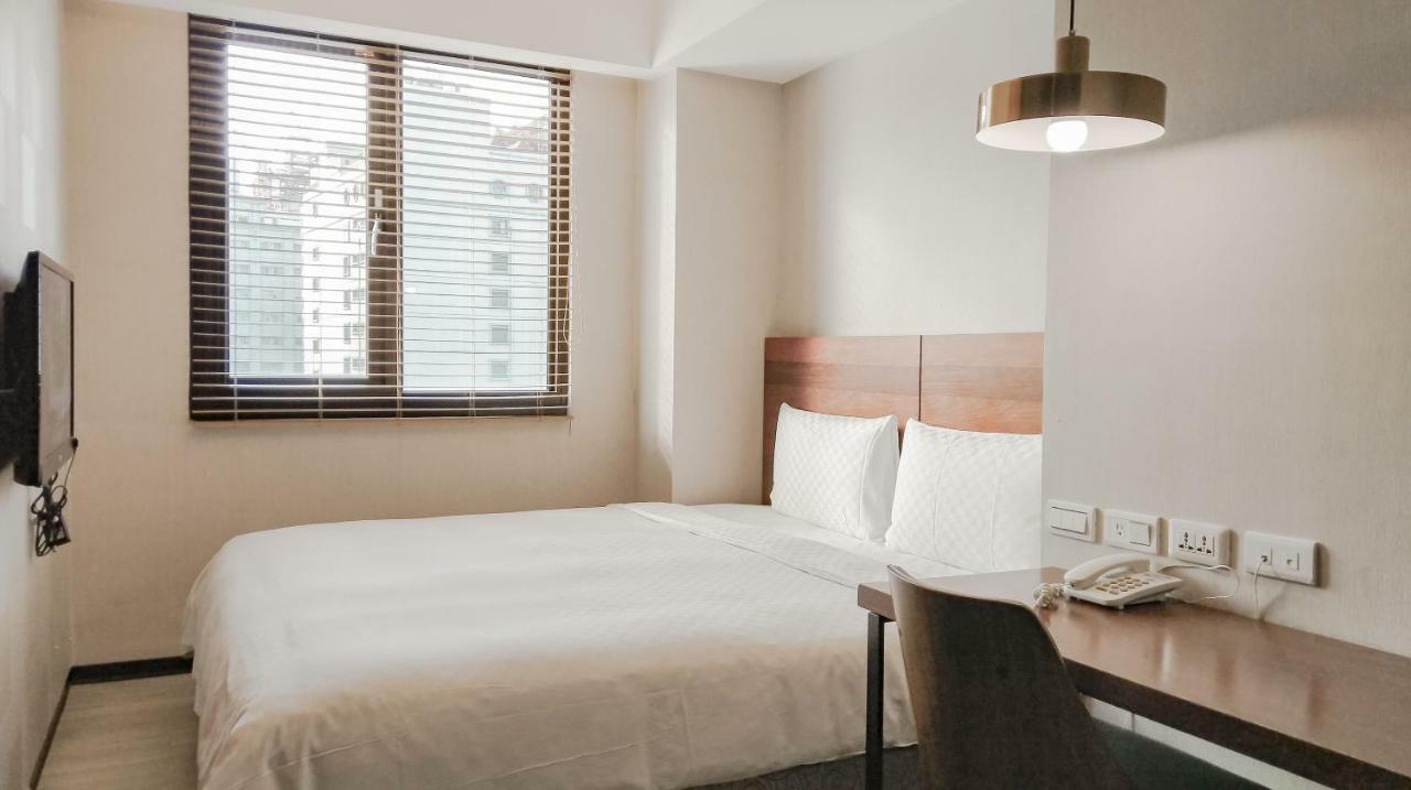 Lan Ting Business Inn Тайпей Екстериор снимка