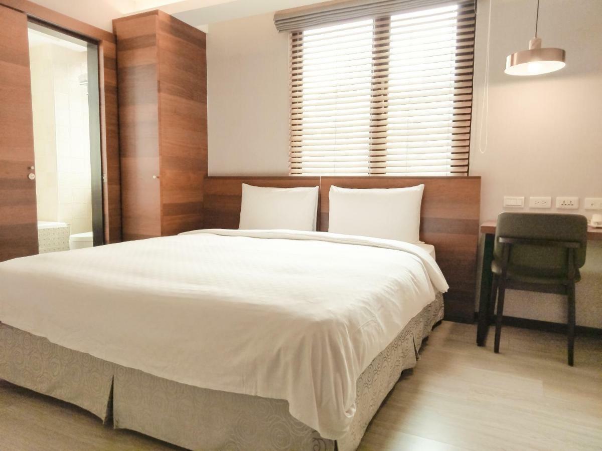 Lan Ting Business Inn Тайпей Екстериор снимка