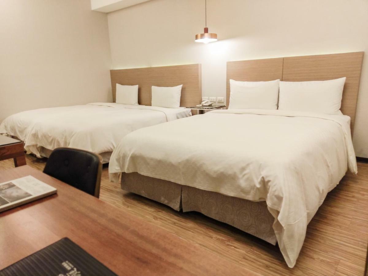 Lan Ting Business Inn Тайпей Екстериор снимка