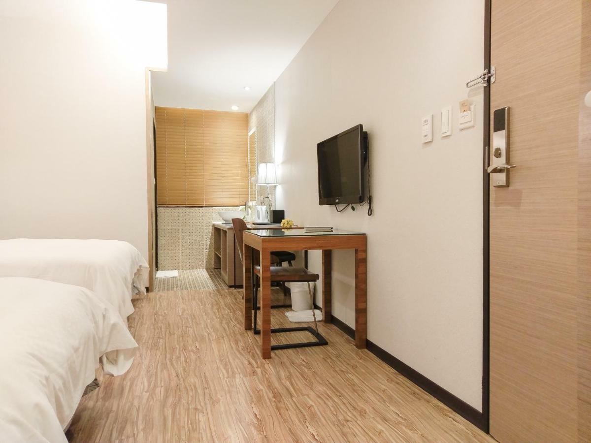 Lan Ting Business Inn Тайпей Екстериор снимка