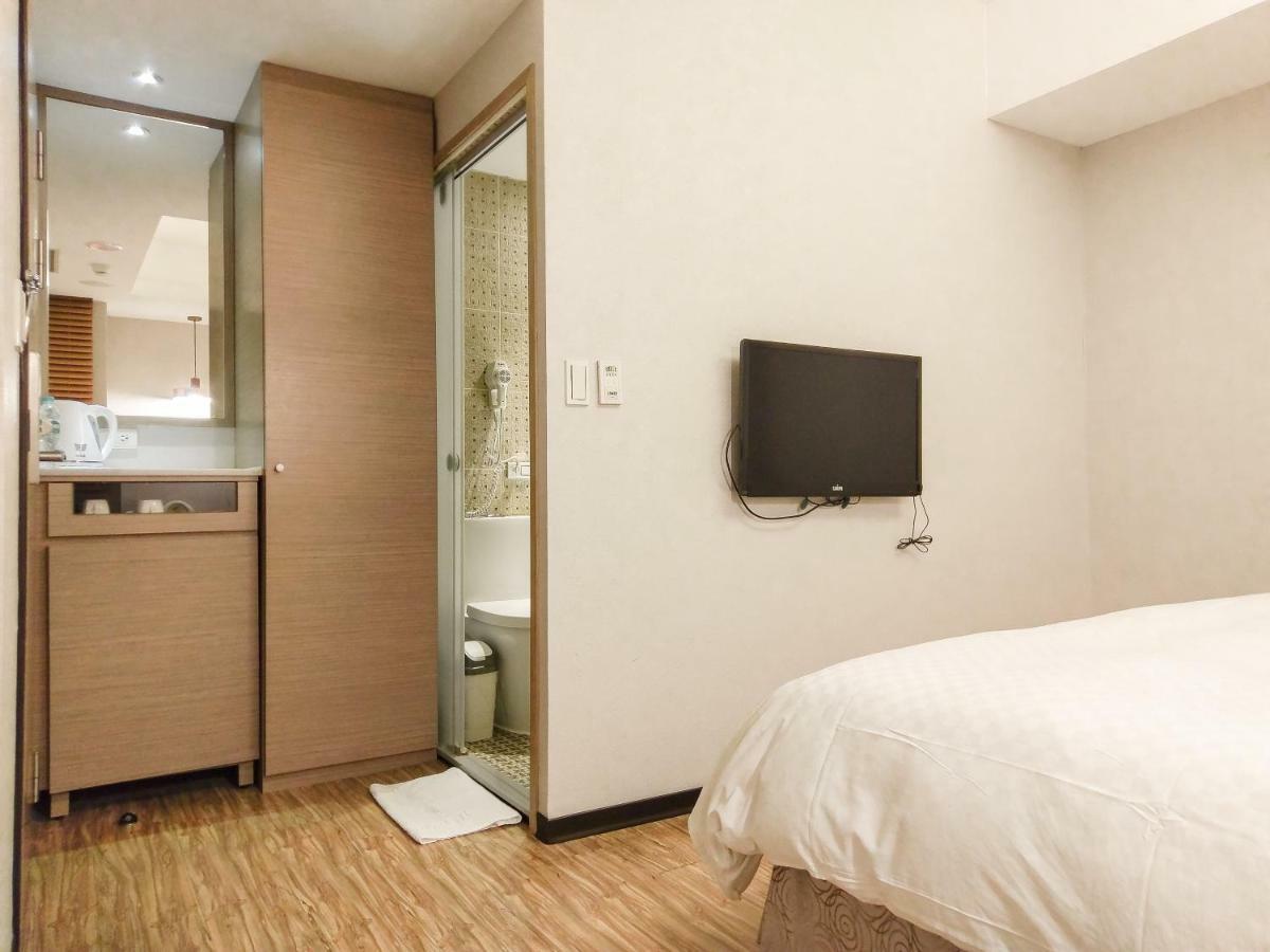 Lan Ting Business Inn Тайпей Екстериор снимка