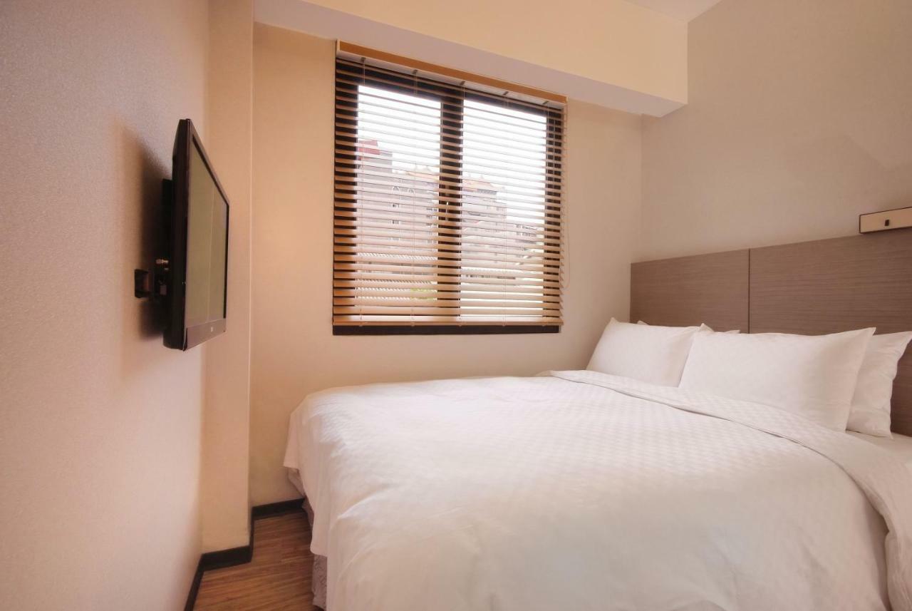 Lan Ting Business Inn Тайпей Екстериор снимка