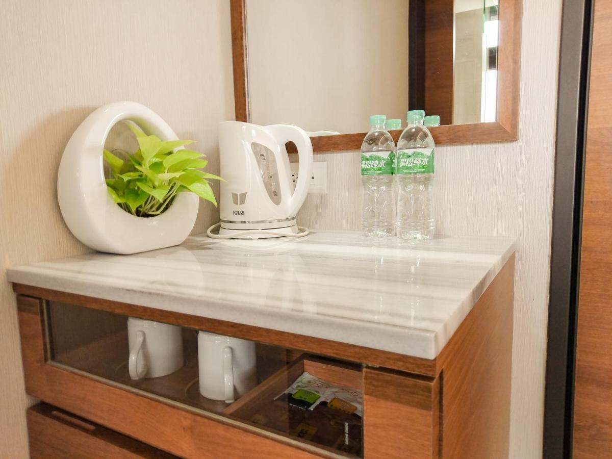 Lan Ting Business Inn Тайпей Екстериор снимка