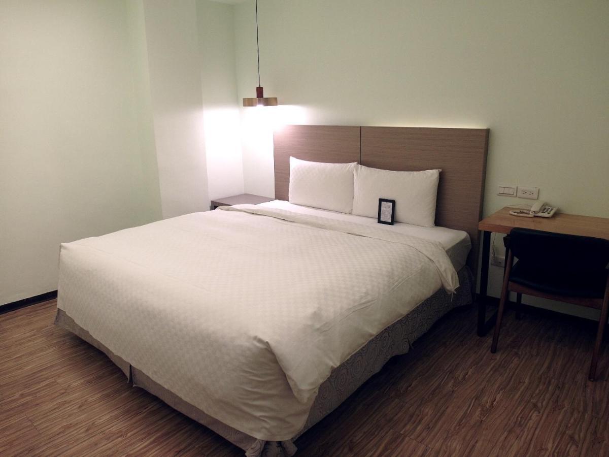 Lan Ting Business Inn Тайпей Екстериор снимка